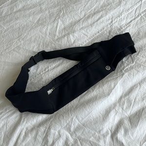 Lululemon running belt bag